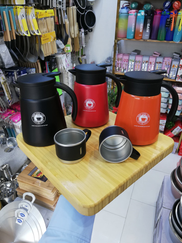 ست فلاسک و لیوان استیل 304، حجم فلاسک700میل همراه با 2 عدد لیوان